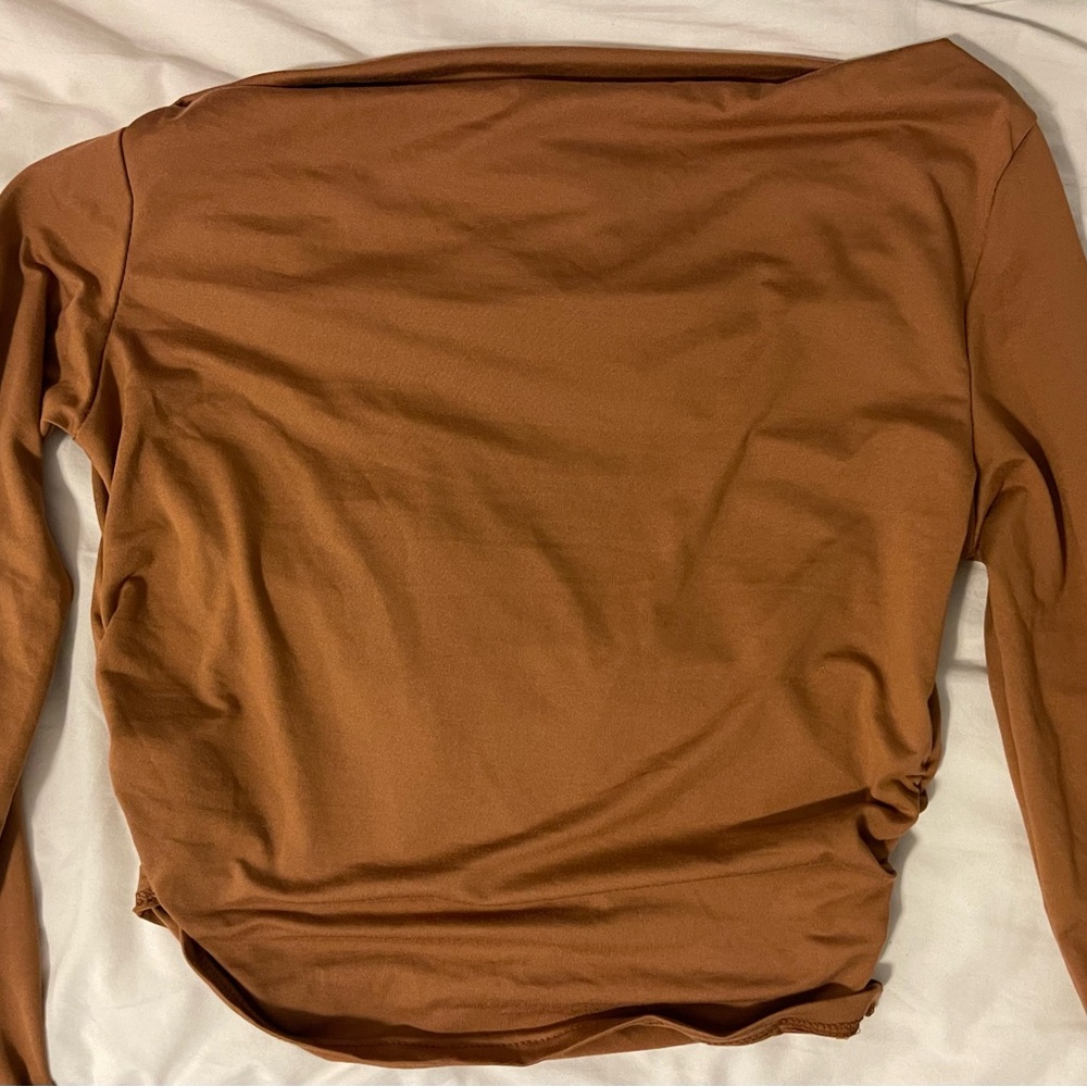 SHEIN MOOSTA Asymmetrical High Neck Long Sleeve Cropped T-Shirt